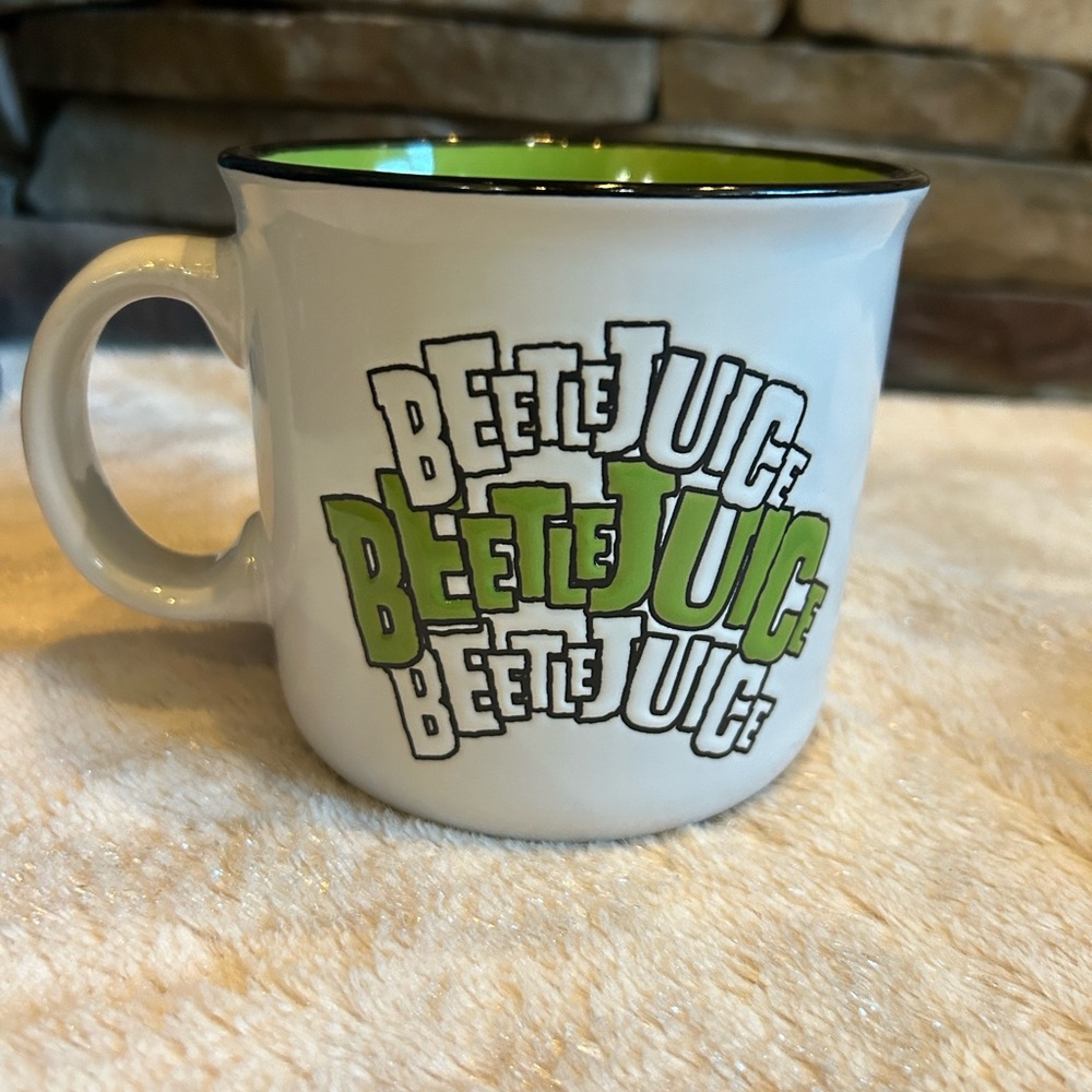 ☕️ NWT Beetlejuice Mug